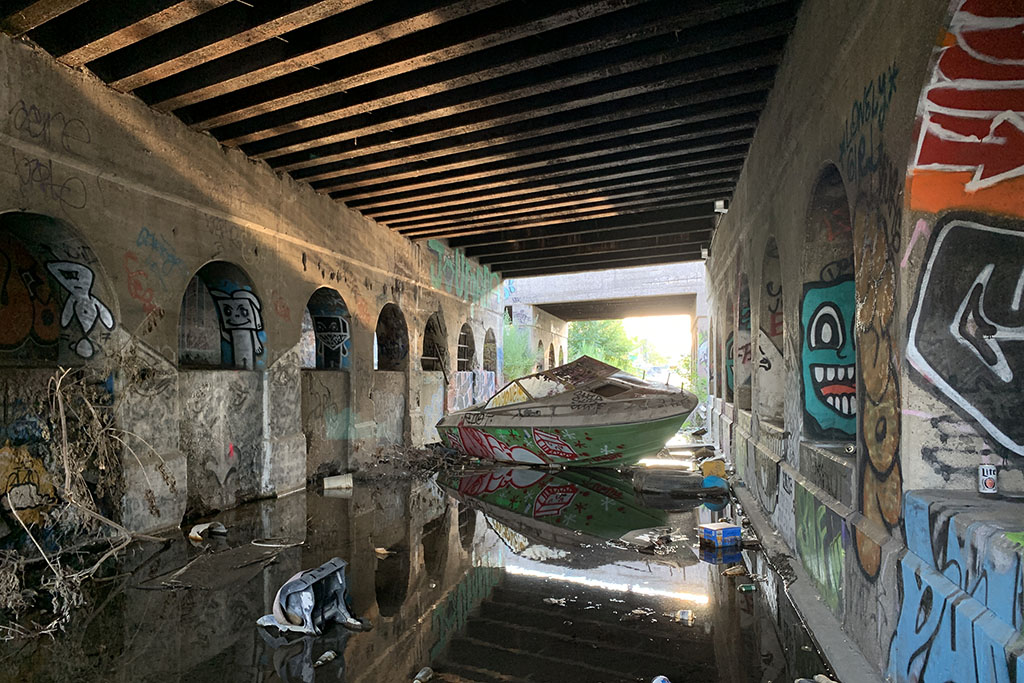 Detroit Graffiti Pit