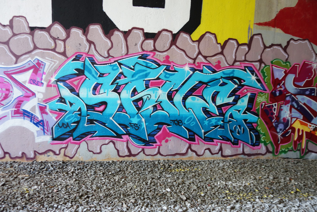 East Coast vs. West Coast Graffiti Yards – Fresh Paint NYC